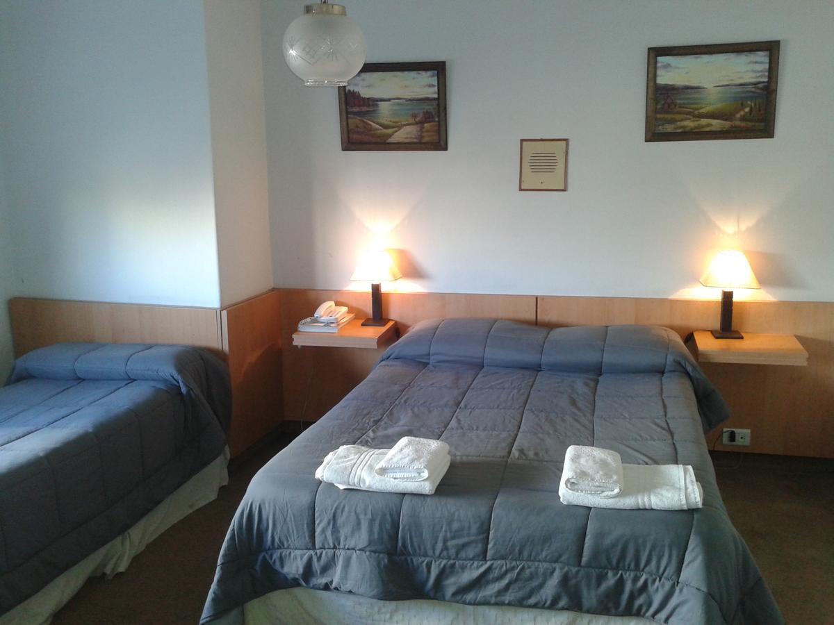Iberia Hotel Olascoaga Neuquén Buitenkant foto